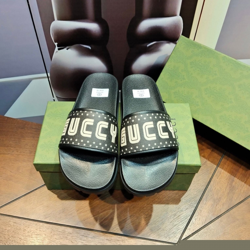 G*u*i slippers